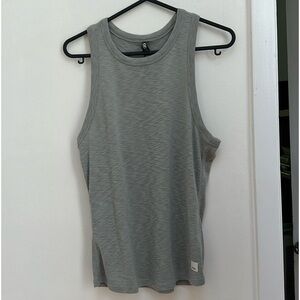 Vuori Sunrise high neck racerback tank top sz Small in Pistachio